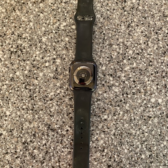 Apple Watch Series 5 44mm aluminum - Picture 2 of 3
